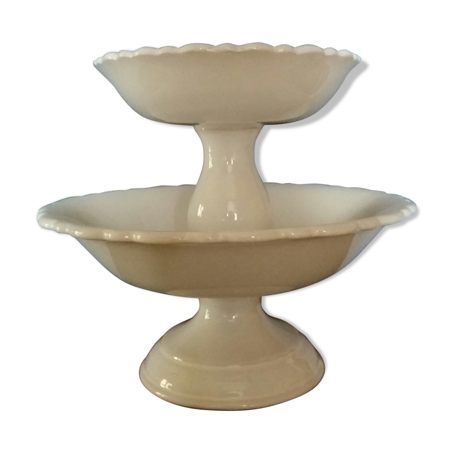 White display from the workshop in Moustiers