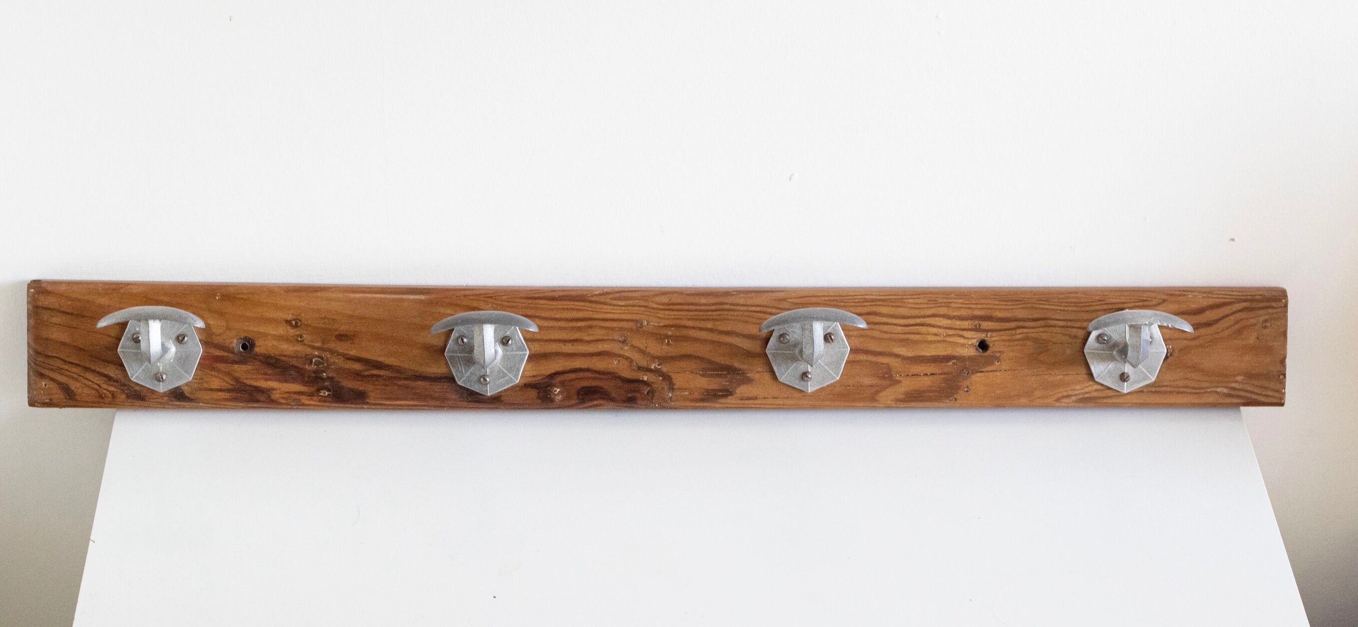 Wall coat rack in wood and metal