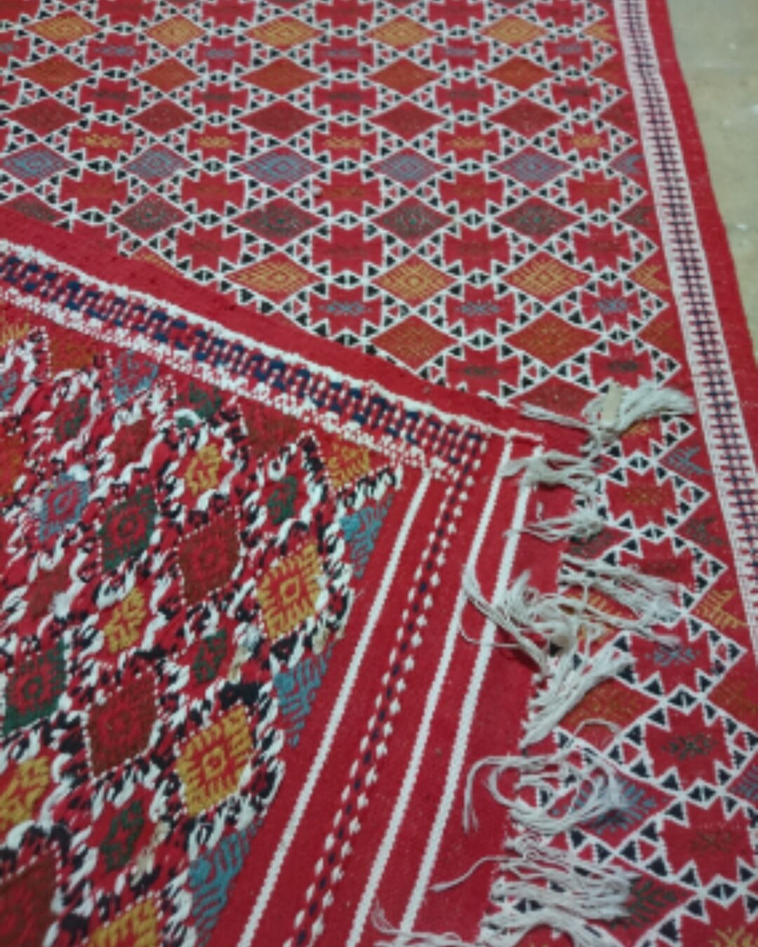 Red Berber carpet Handmade wool 105x205cm