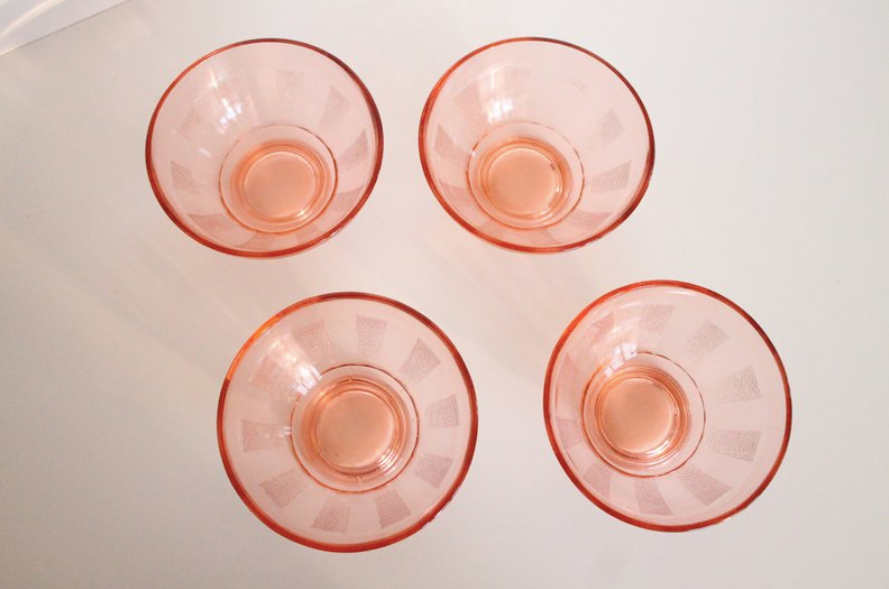 Set of 4 pink glass bowls