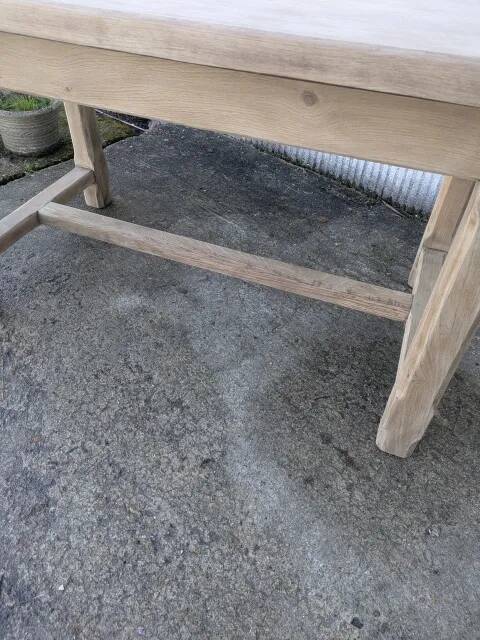 Oak table