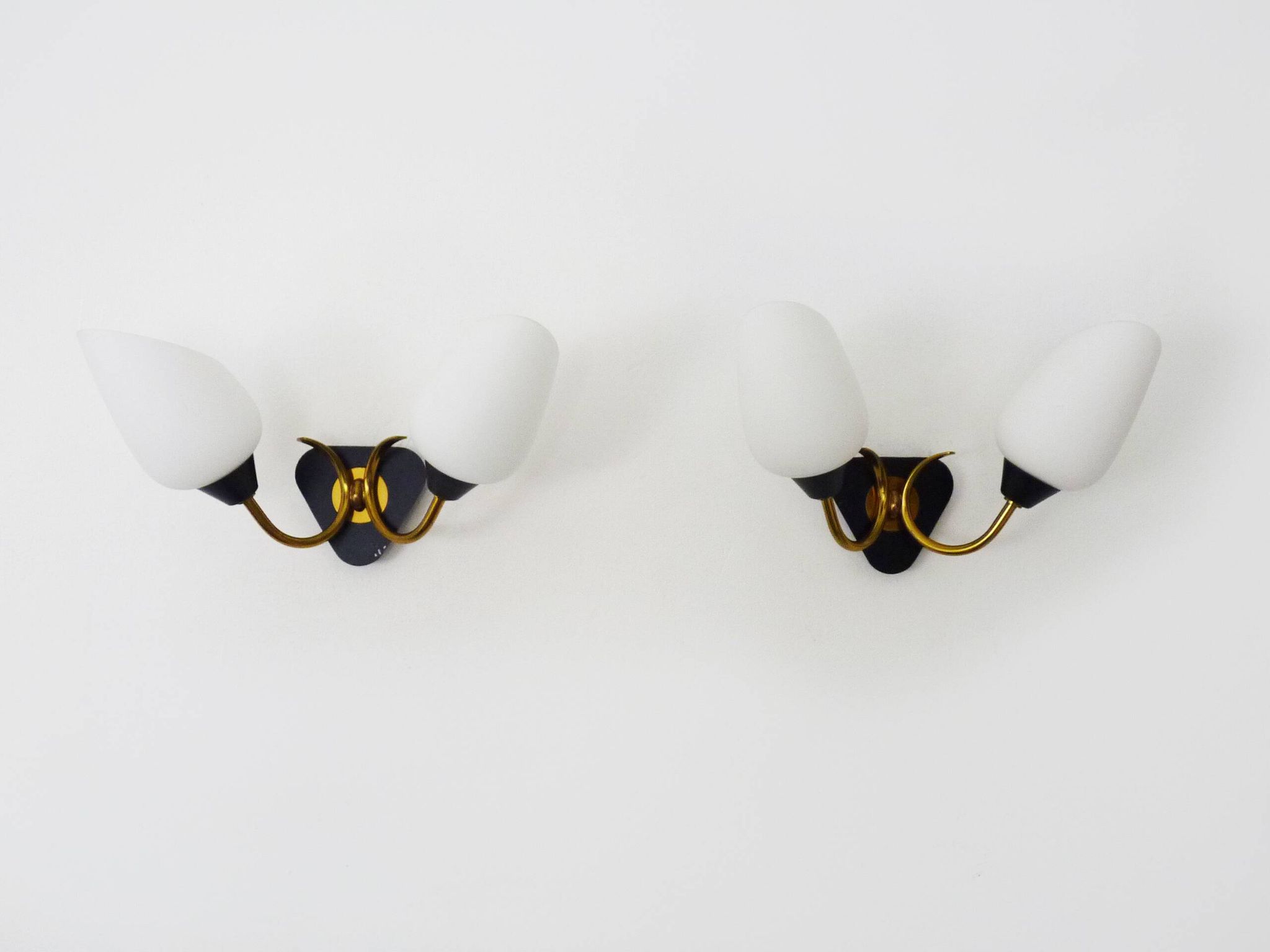 Pair of vintage Maison Arlus wall lights from the 50s in brass, opaline globe.