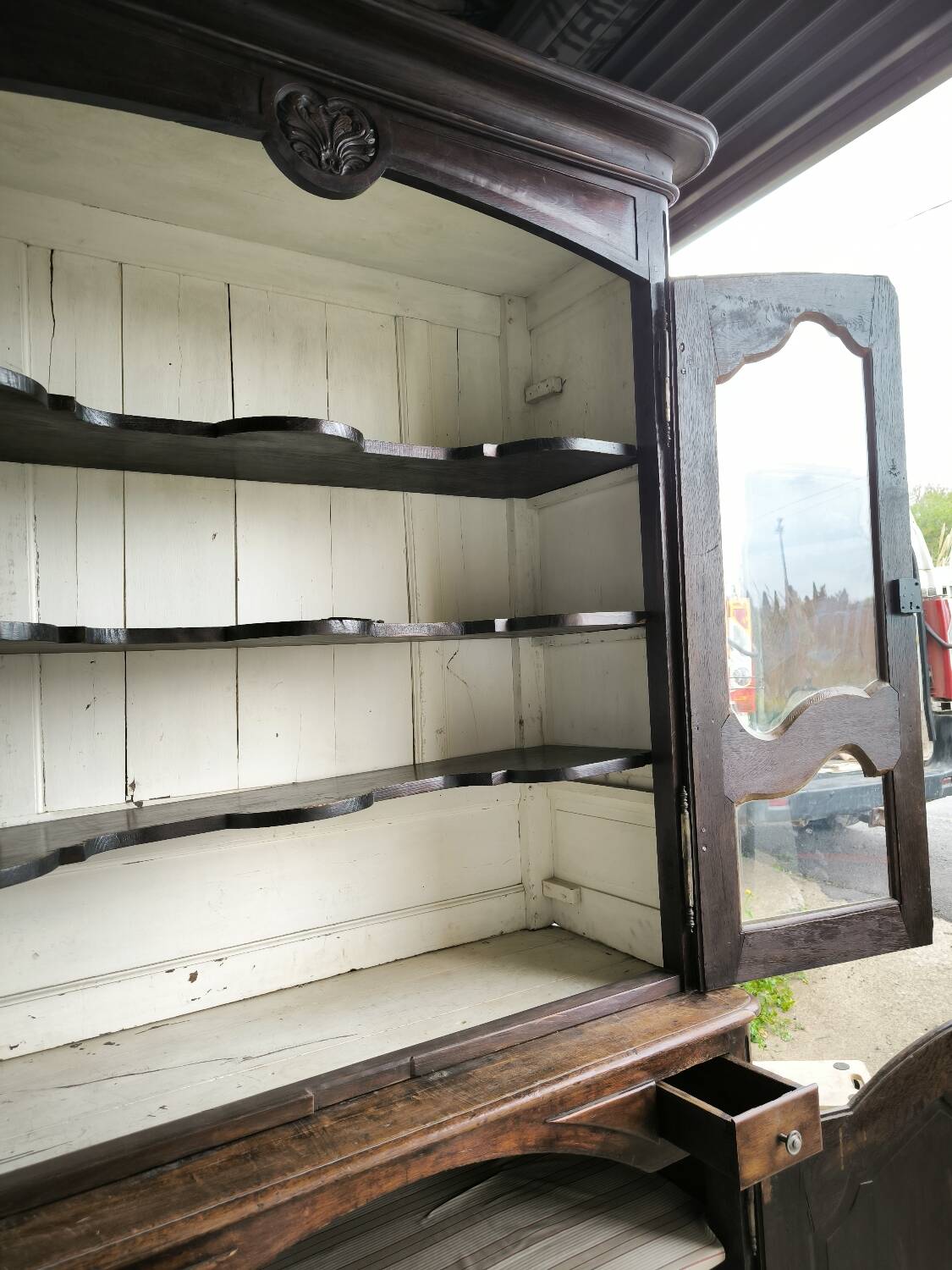 Large two-part oak buffet from the Regency period