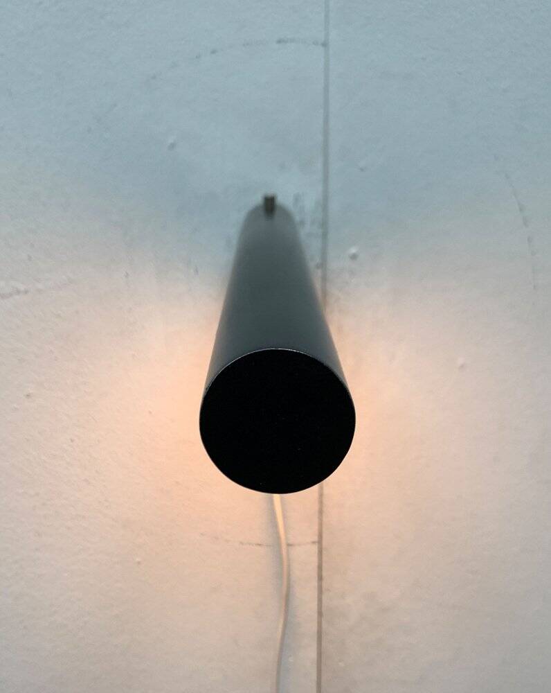 Mid-century minimalist wall lamp by Egon Eiermann for Beisl, 1960s.