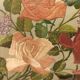 Composition florale roses et lilas. Peinture à  l'aiguille en soie
