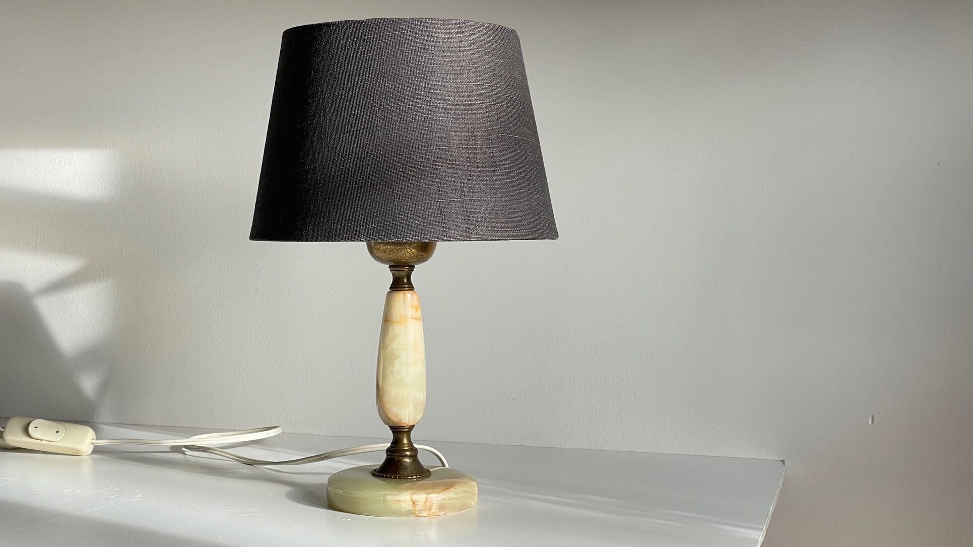 Lamp feet in vintage onyx stone