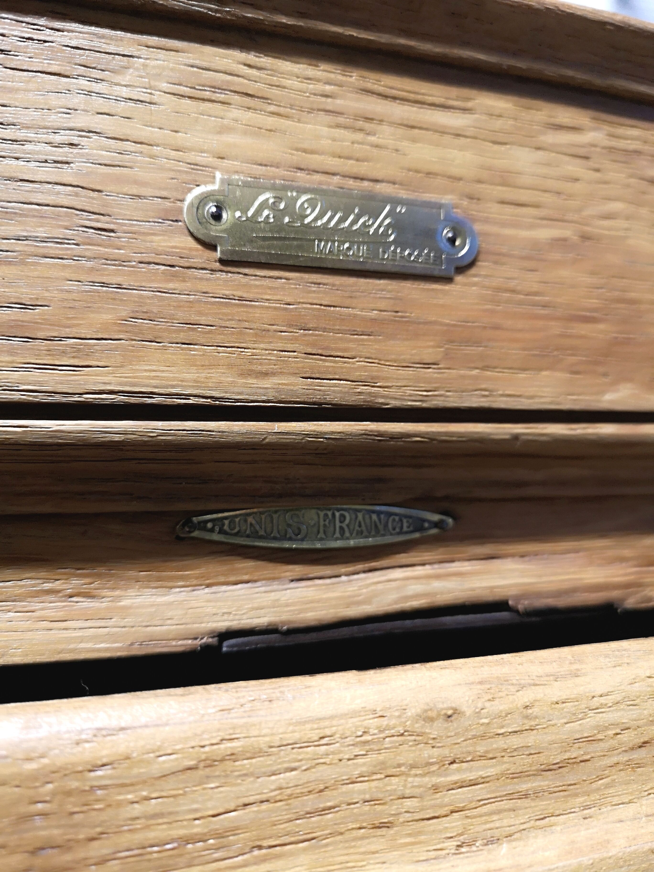 Notary furniture