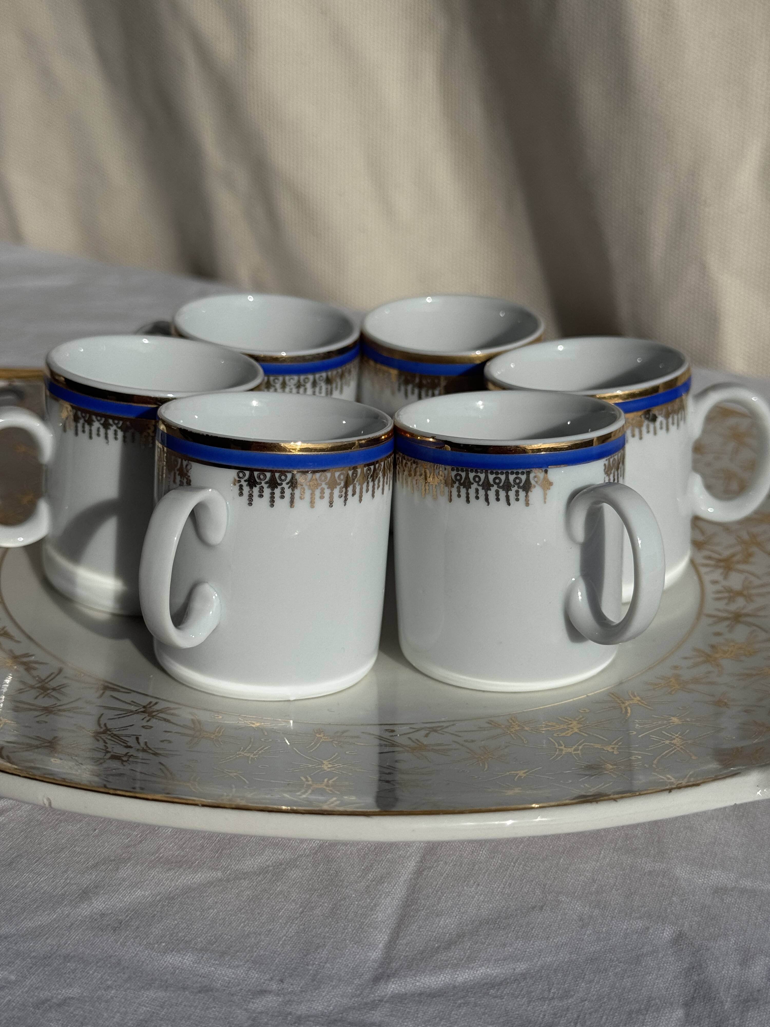Vintage pie dish with 2 golden handles, abstract patterns, D28.