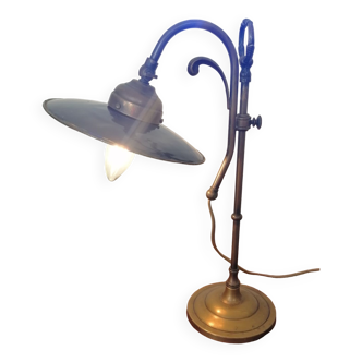 Antique desk lamp