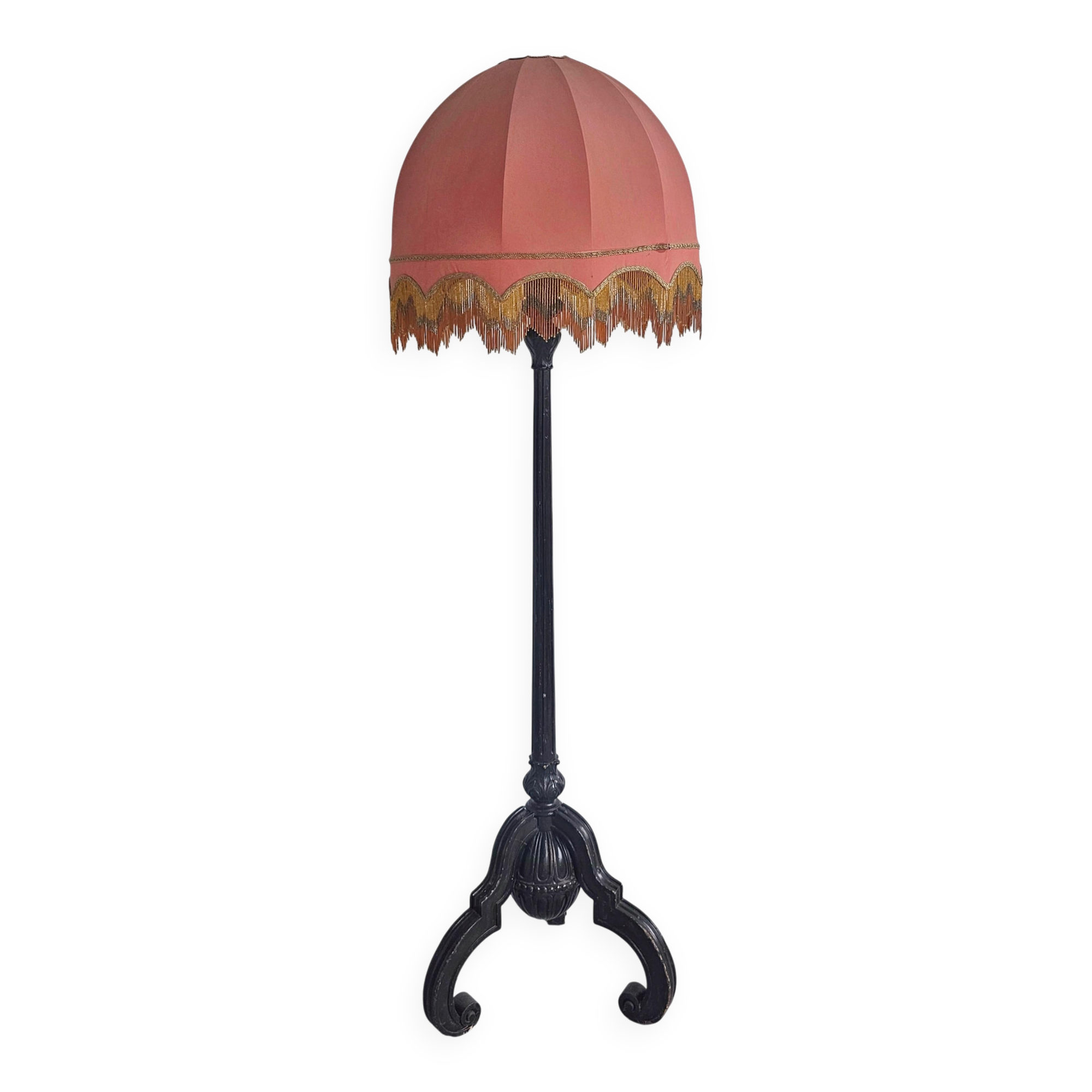 Antique floor lamp in carved oak, Austria late 1890s.