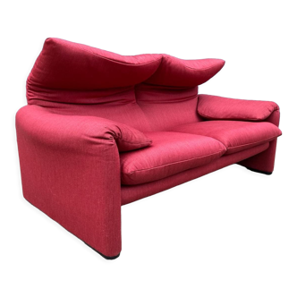 Sofa Cassina Maralunga 2-seater in red tissu