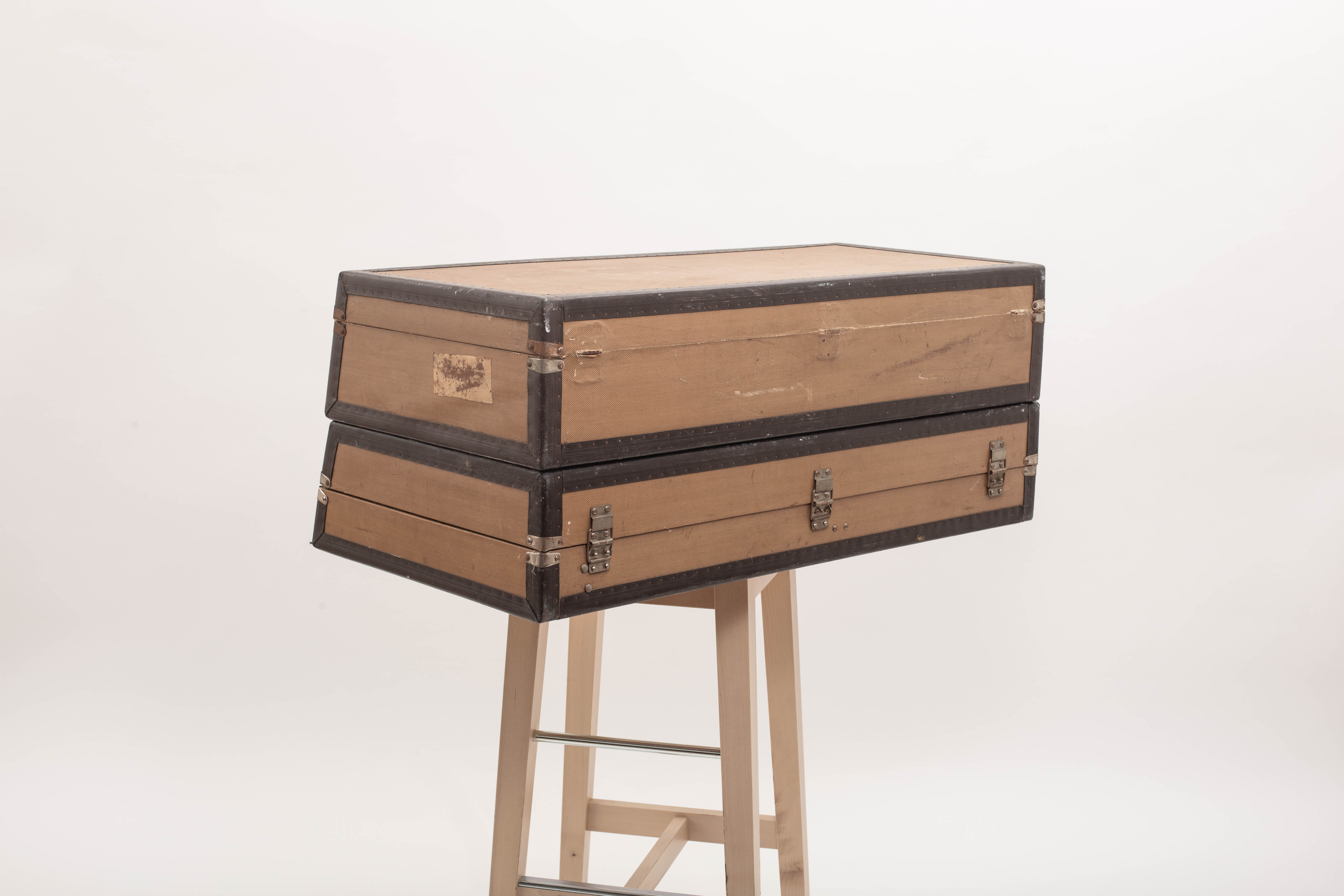 Pair of old rigid suitcases for cars