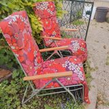 2 vintage floral deckchairs