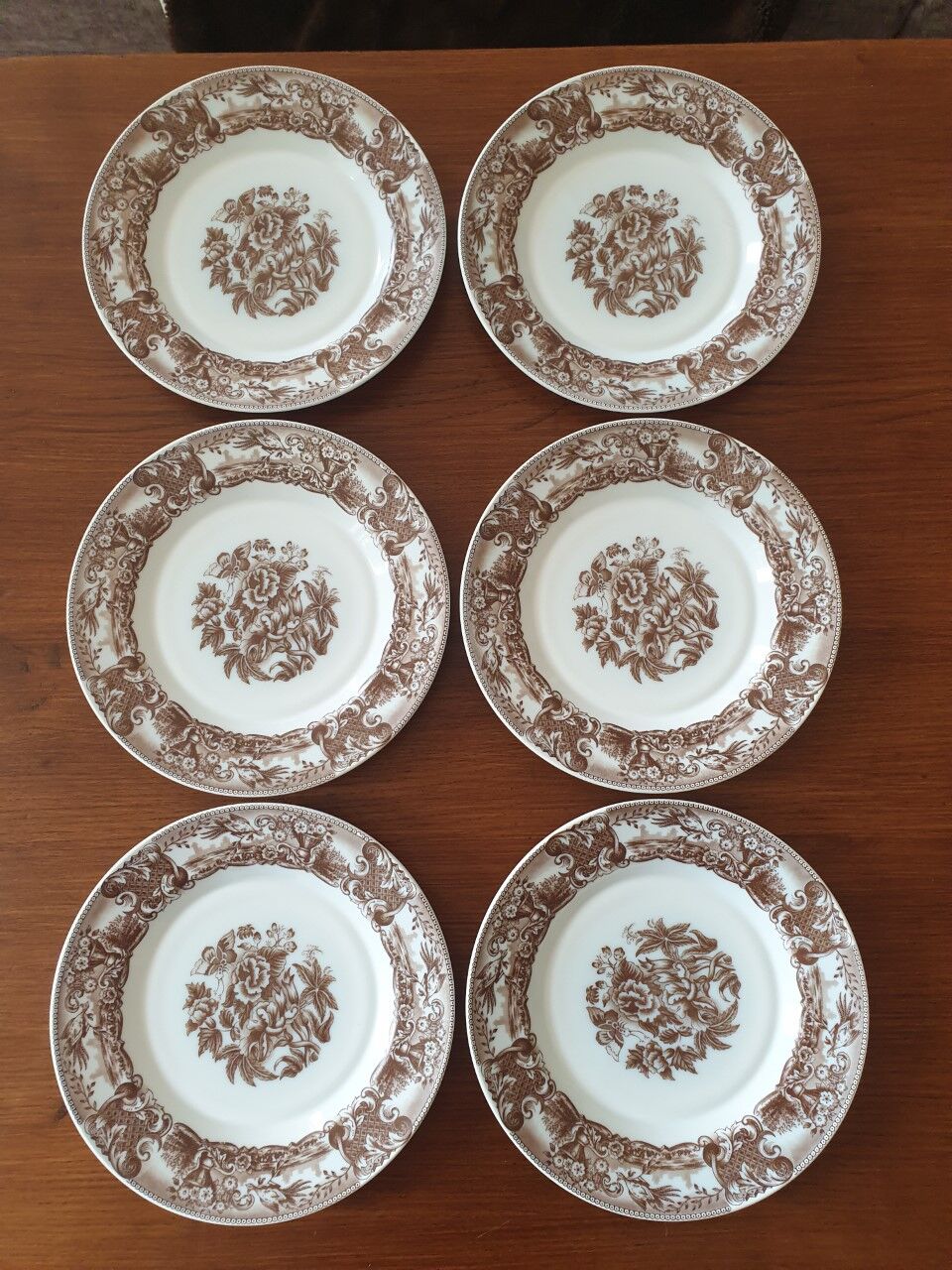 Set of 6 old flat plates