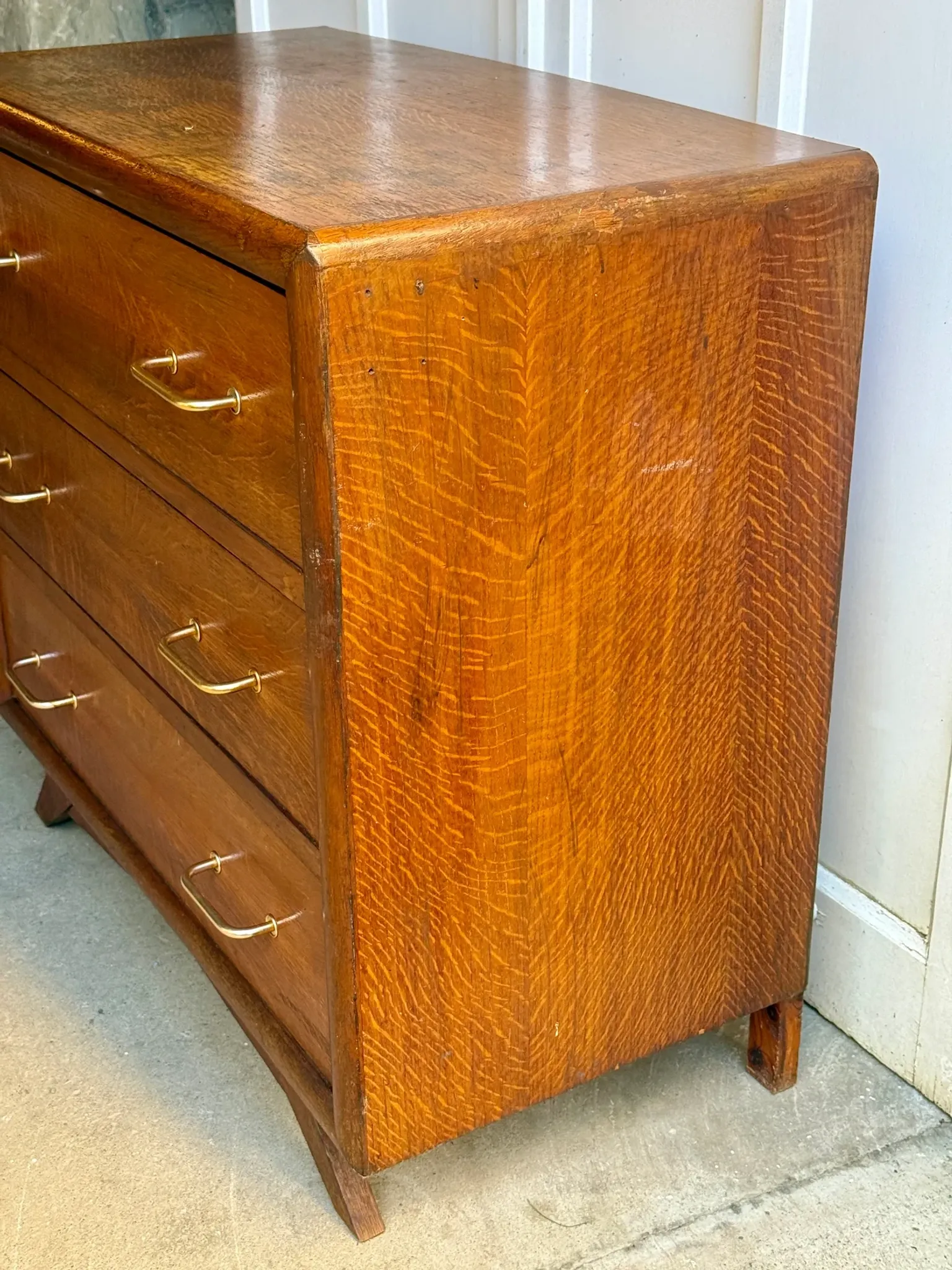 Vintage wooden chest of drawers with tapered legs - 1950s/60s