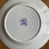 Set of 8 mismatched soup plates