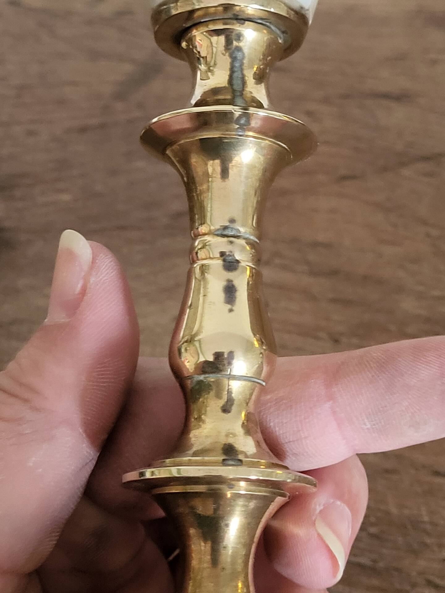 Mother-of-pearl candle holders