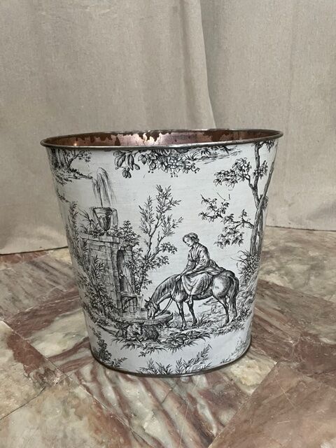 Old paper basket
