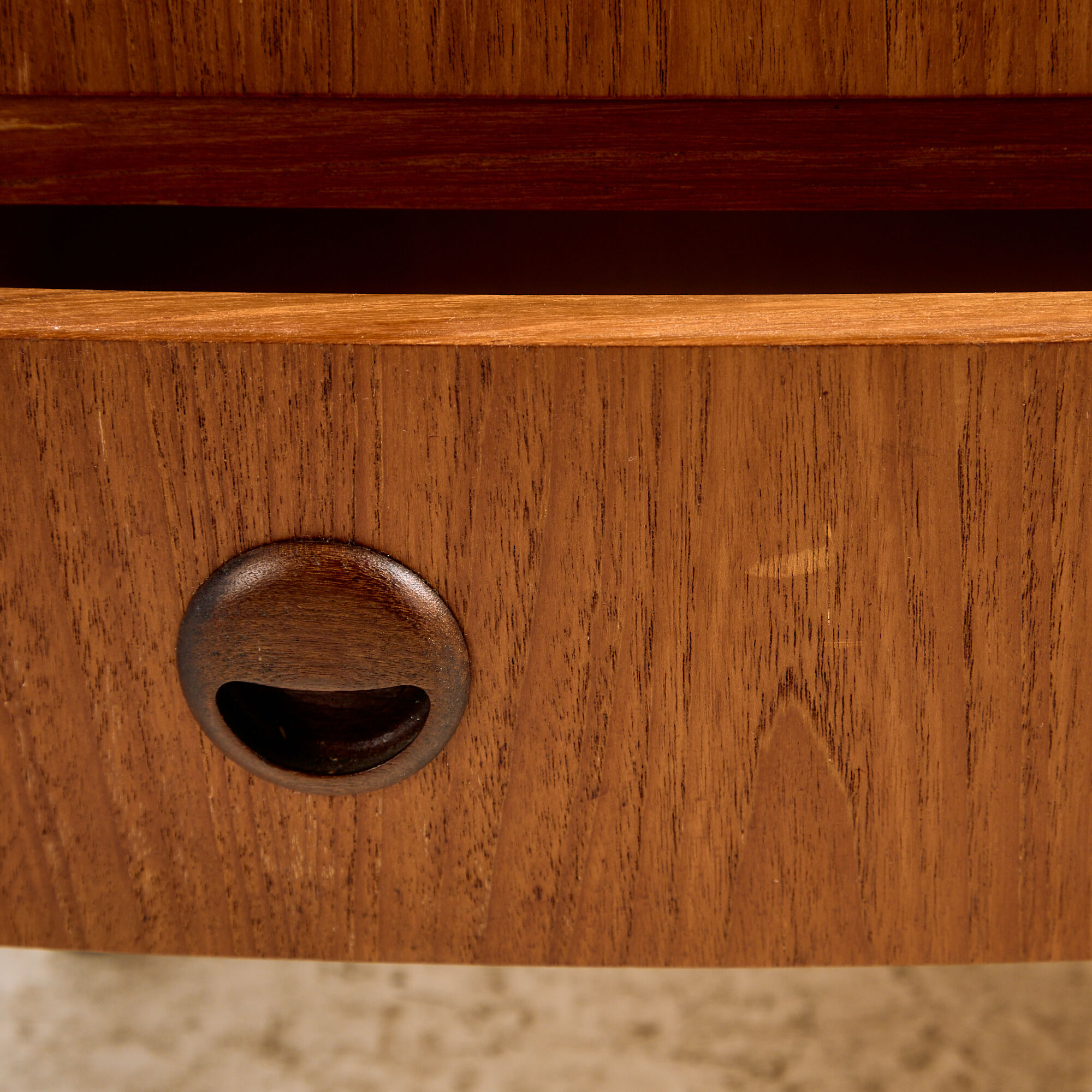 Teak chest of drawers with six drawers