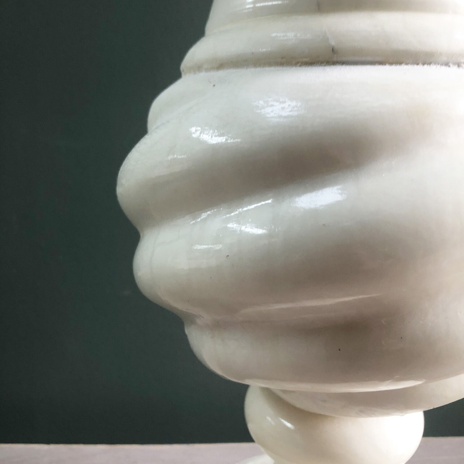 Twisted alabaster lamp