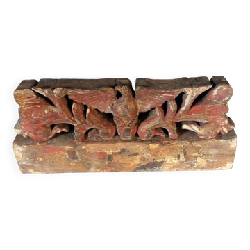 Ancien fragment d'une chariot en bois sculpté sicilien du XIXe siècle