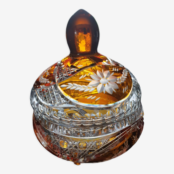 Bonbonnière ancienne en cristal de bohème, overlay ambre