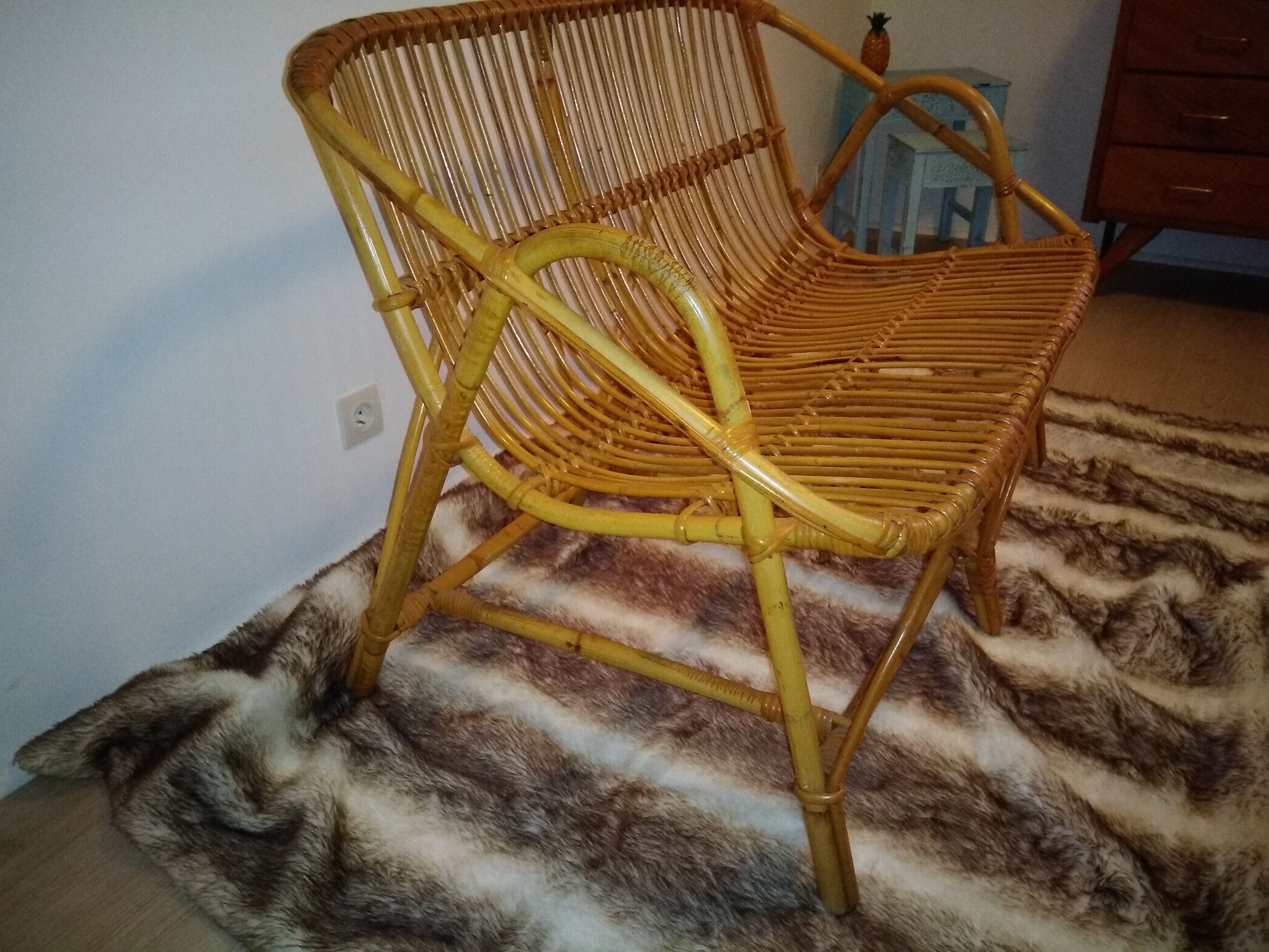Banquette en rotin scandinave