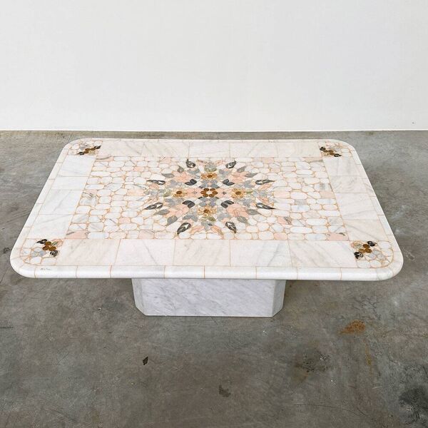 Grande table basse en marbre mosaïque pietra dura italienne, incrustation florale, marbre de Carrare.