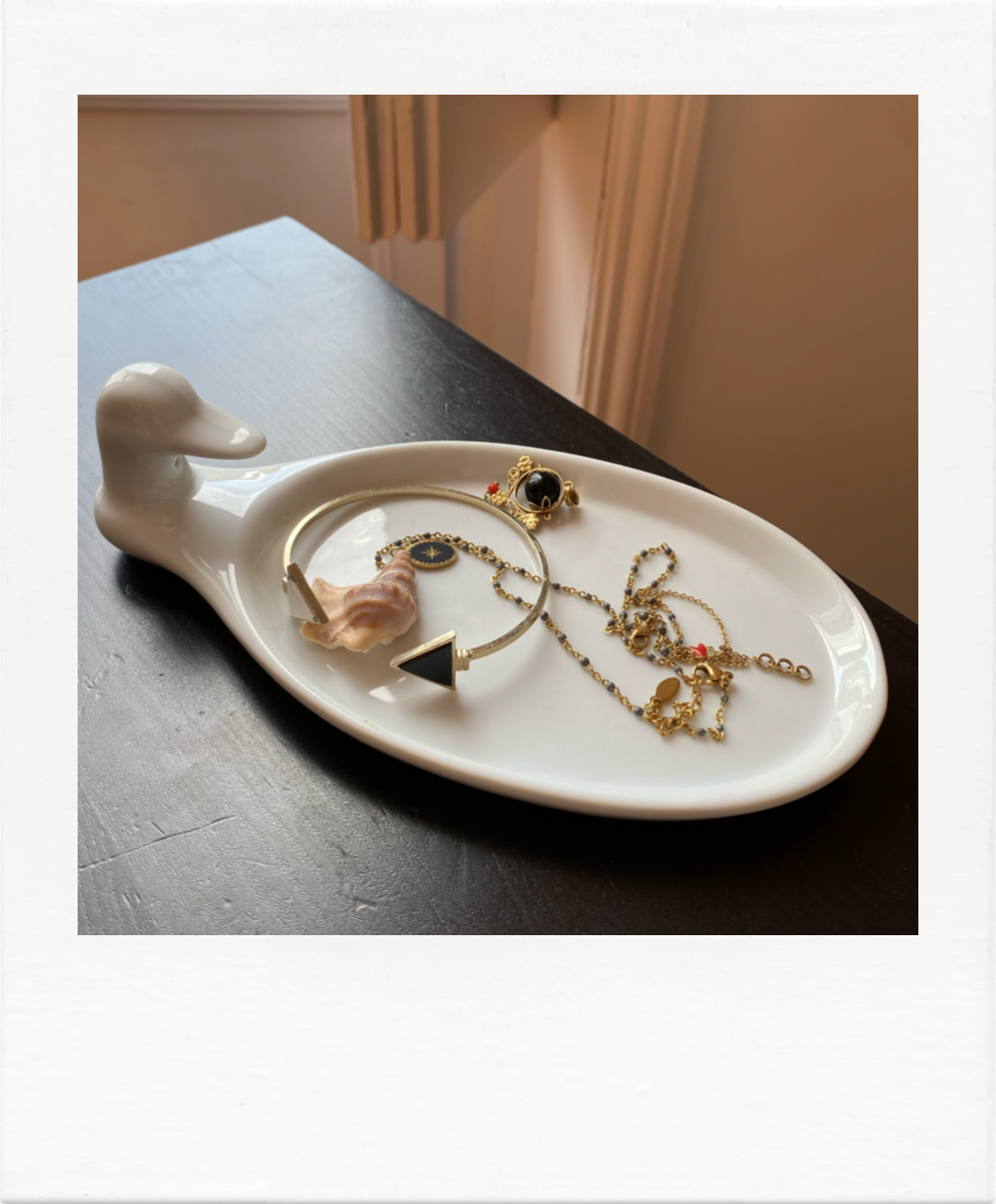 Small dish or empty pocket duck head, banche earthenware