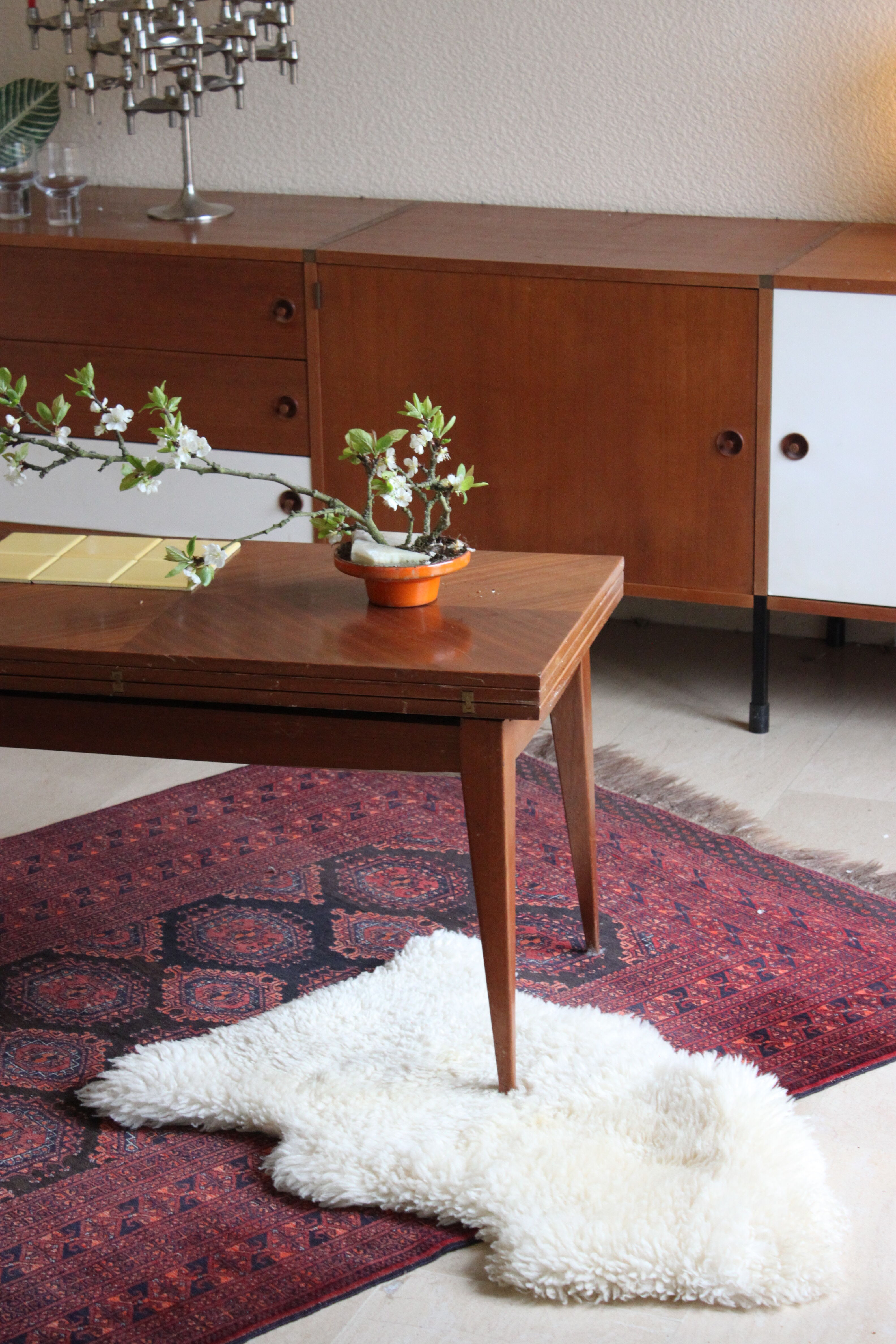vintage coffee table with up and down system, dining table up to 10 people