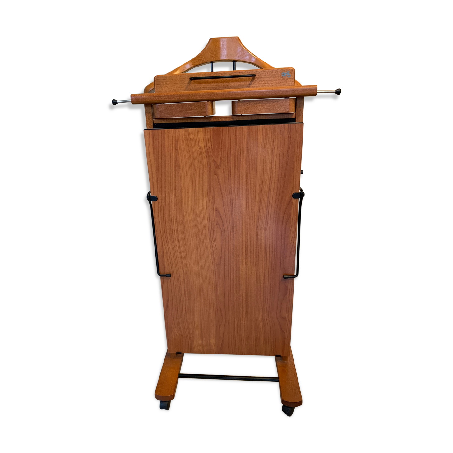 Electric valet stand