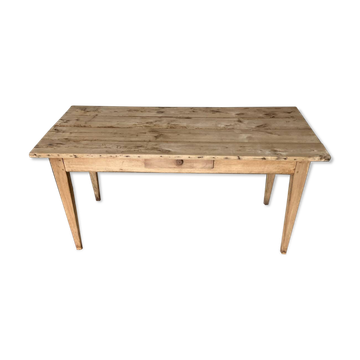 Farm table