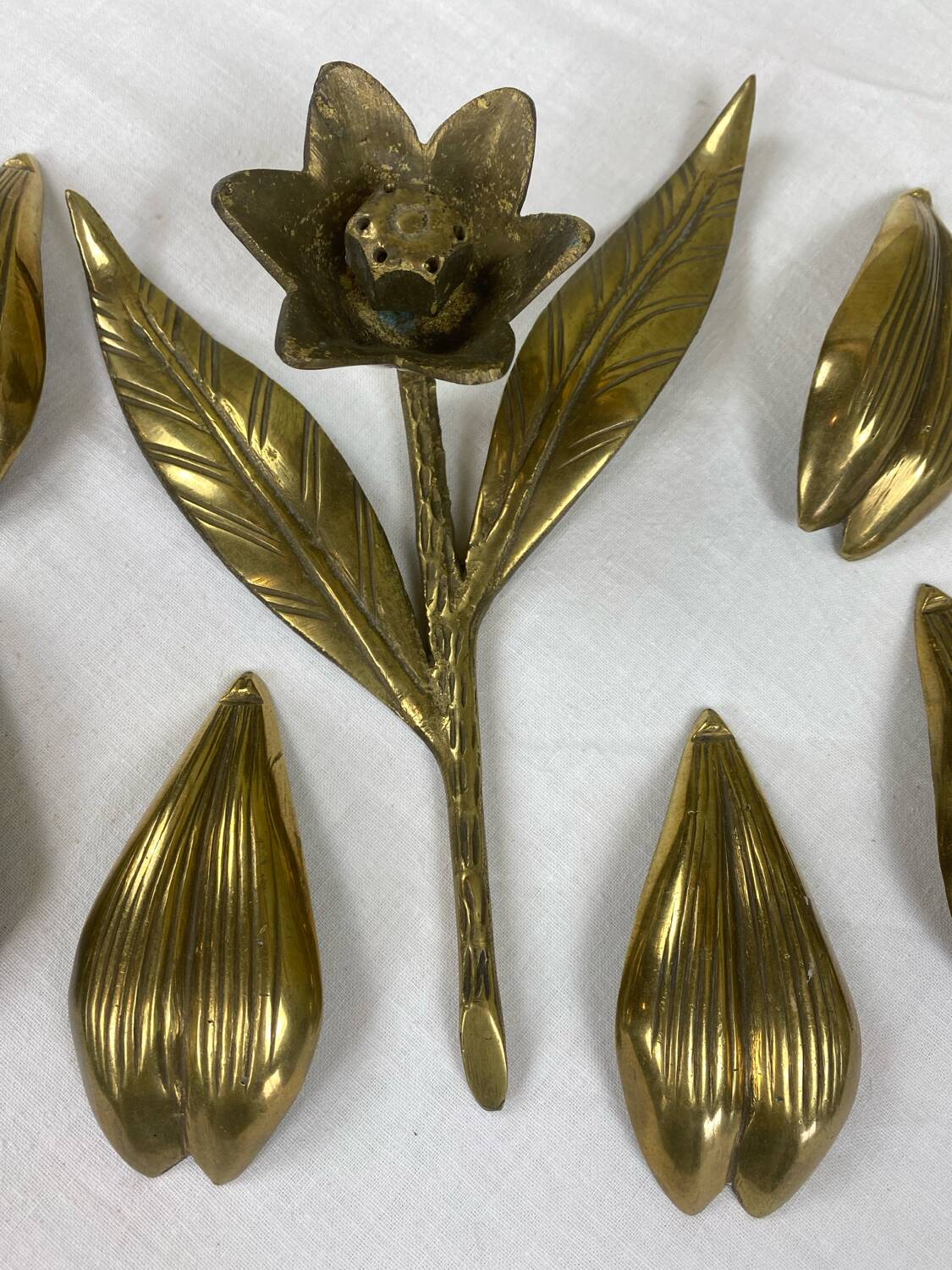 Cendrier fleur en laiton