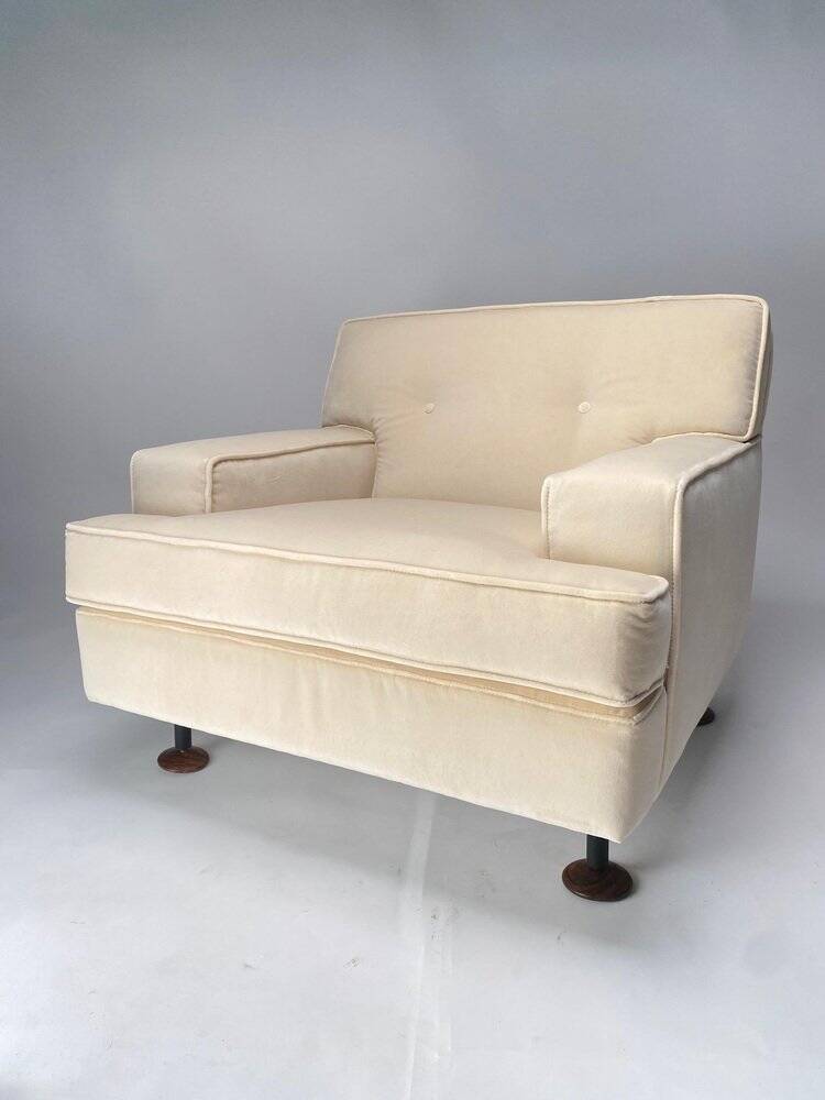 Paire de fauteuils carrés en velours blanc avec pieds en teck attribuées à Marco Zanuso pour Arflex, Italie, 1962