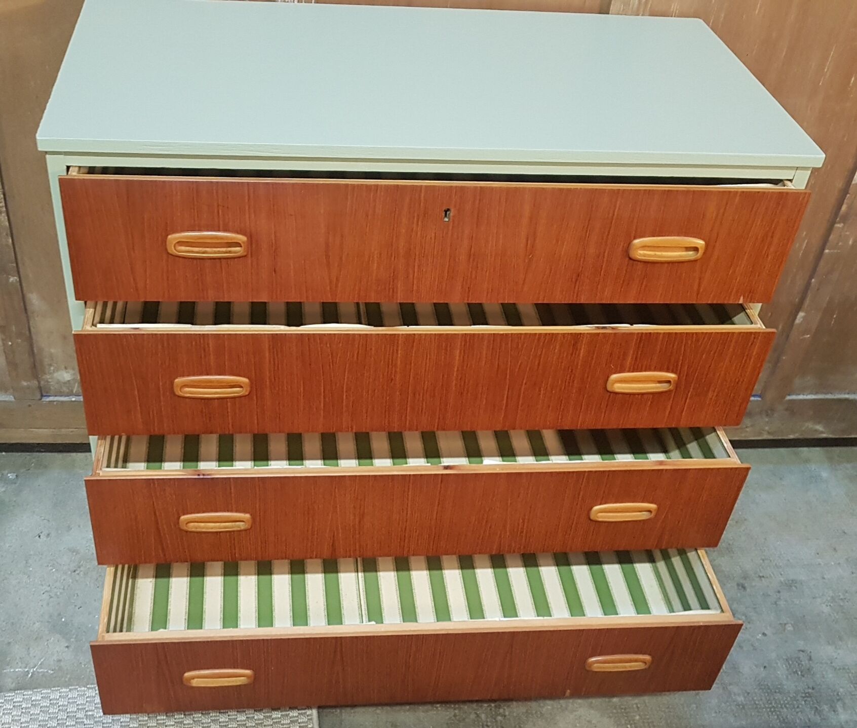 Scandinavian chest of drawers