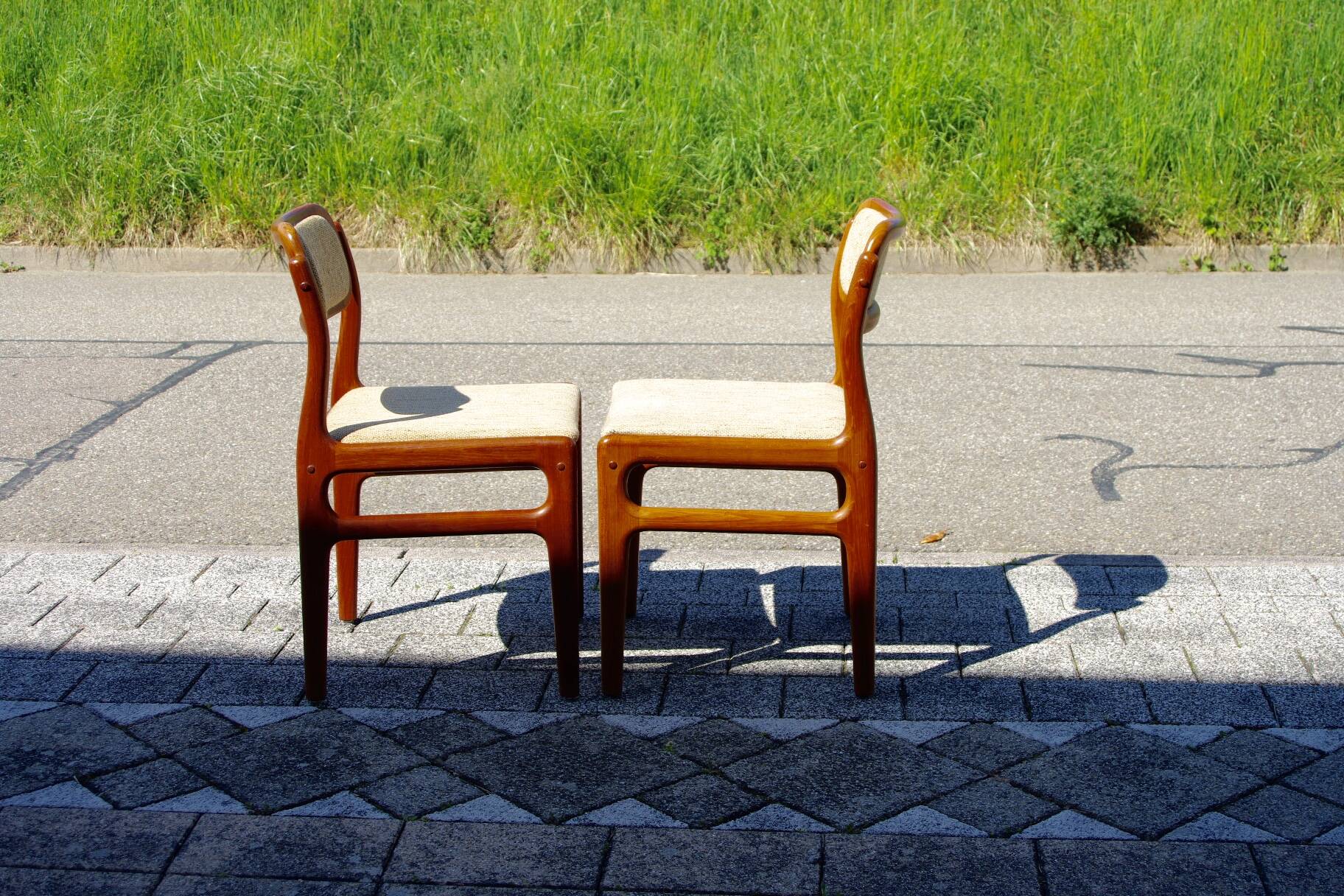 Pair of vintage chairs by johannes andersen 1960
