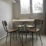 Chairs and round table formica