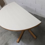Rare set de 6 tables Baumann 1990, 80x120 et demi lune 120cm