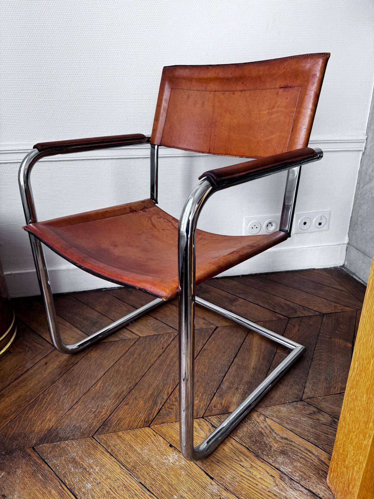 4 Matteo Grassi cantilever chairs in cognac leather