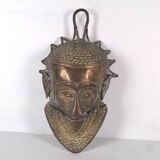 Masque en bronze