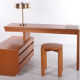 Bureau réglable en bois clair Moser