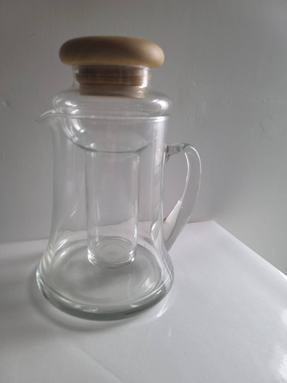 Borosilicate glass pitcher with infuser and wooden lid #PIMR