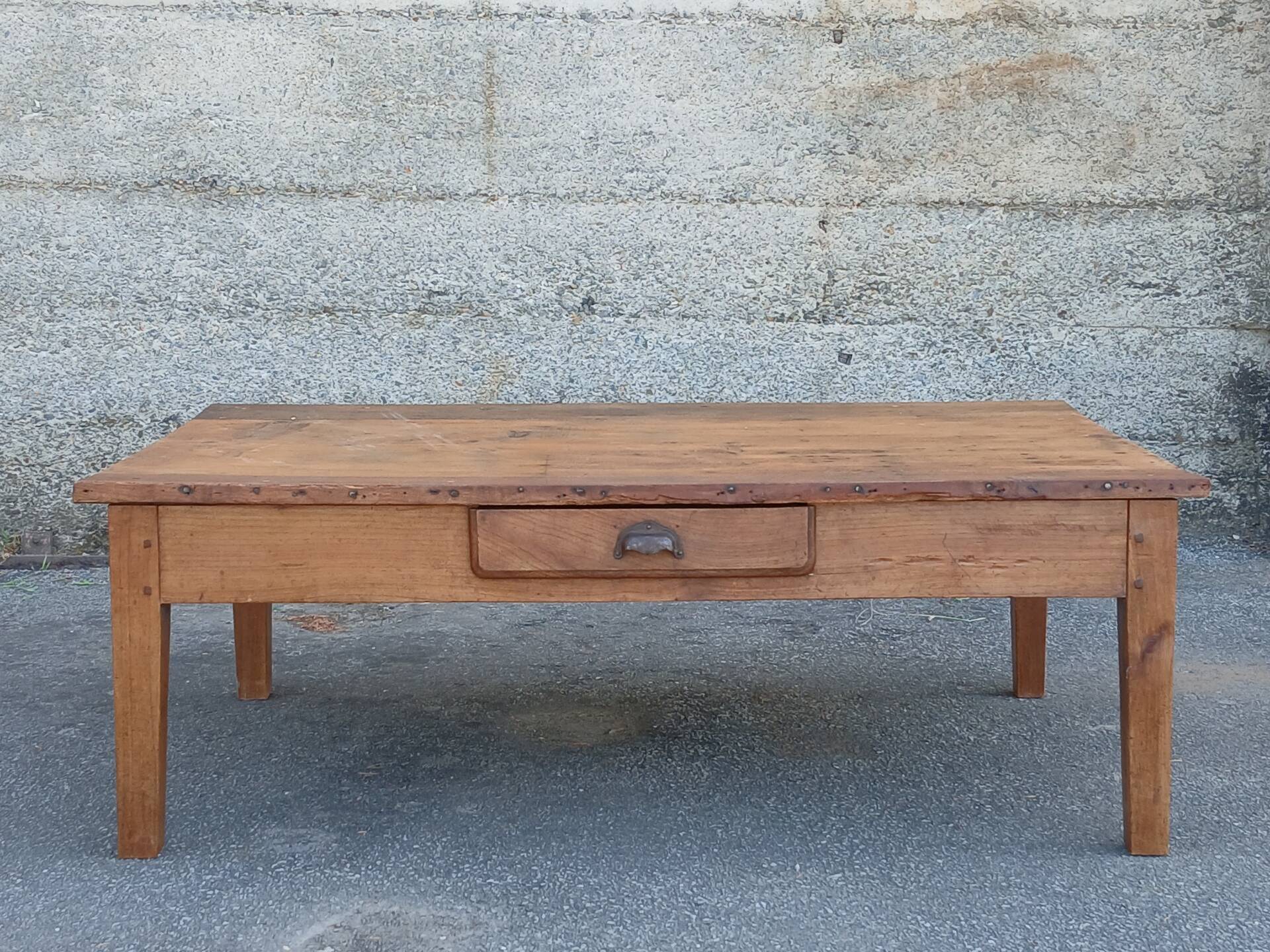 Table basse de ferme