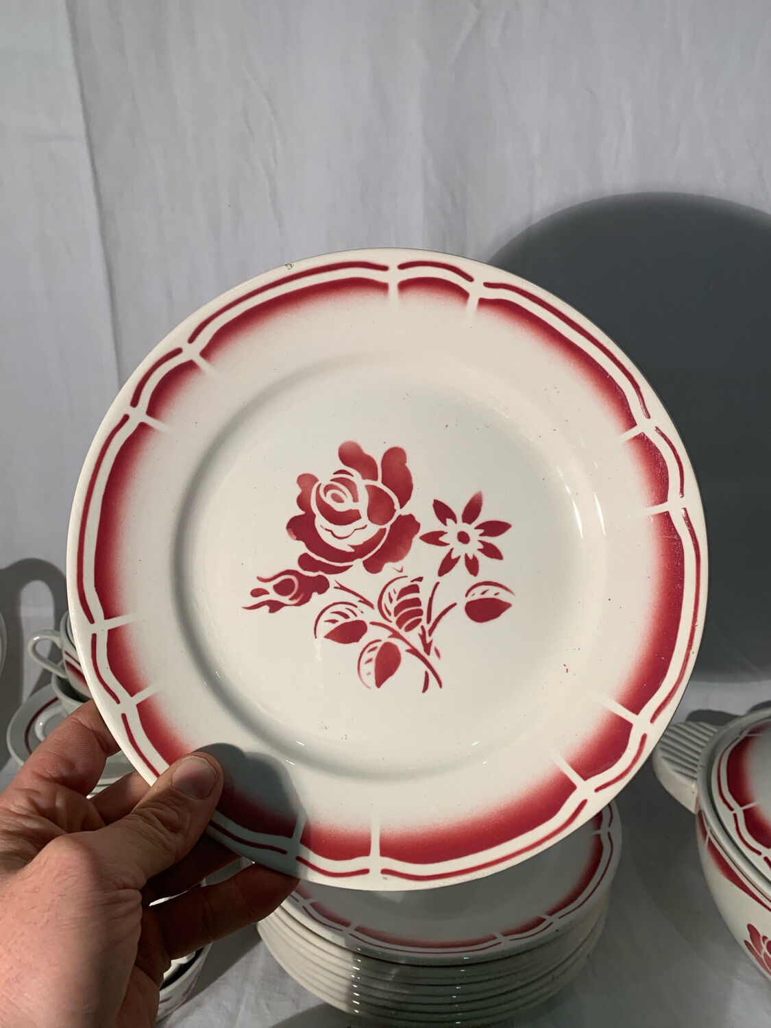 Art Deco pink earthenware service by Badonviller, porcelain, circa 1930