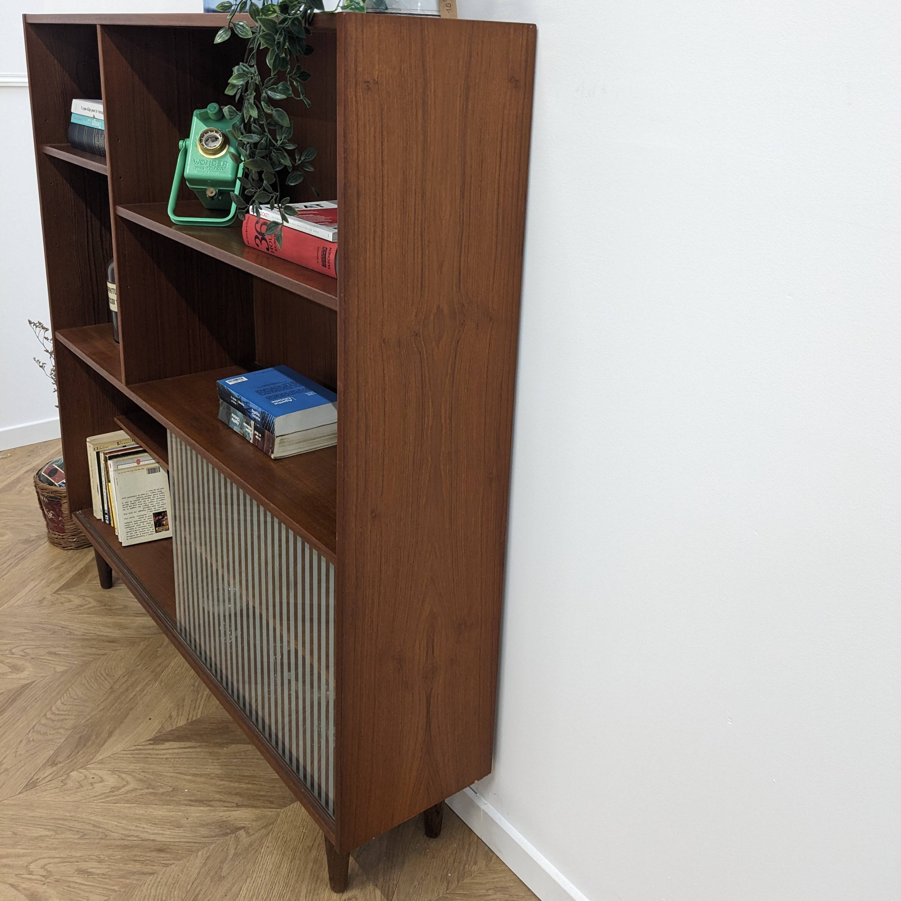 Danish bookcase 60s
