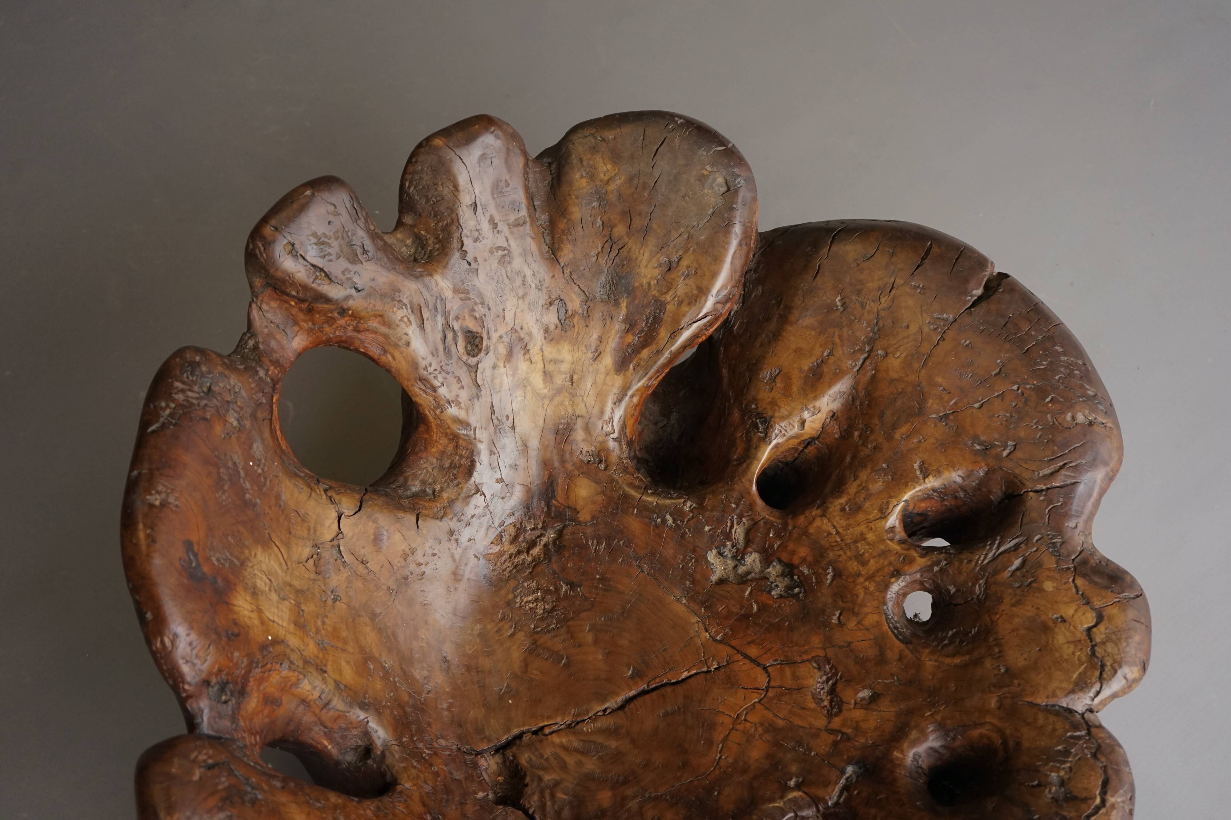 Sculptural Burl wood Low Lounge Chair. 1970s