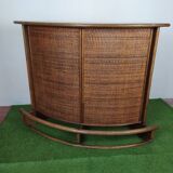 Bar and stools in rattan
