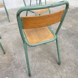 Ensemble de 13 anciennes chaises d'école Tolix