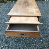 Table de ferme vintage en cerisier massif à 2 tiroirs et 1 tirette à pain.