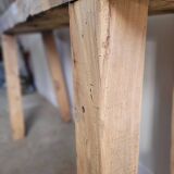 Artisanal workshop in solid wood